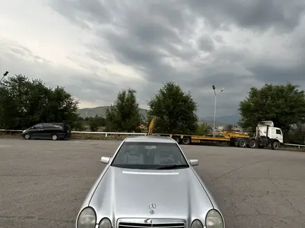 Mercedes-Benz E 280 1996 года за 2 990 000 тг. в Алматы – фото 18