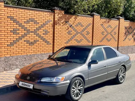 Toyota Camry 1997 года за 3 500 000 тг. в Павлодар