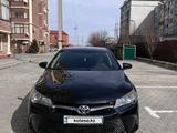 Toyota Camry 2017 года за 10 500 000 тг. в Атырау