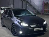 Toyota Corolla 2021 года за 9 800 000 тг. в Актобе – фото 2