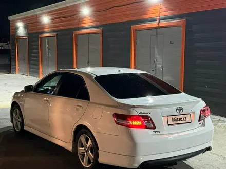 Toyota Camry 2011 года за 5 000 000 тг. в Атырау – фото 4