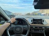 Hyundai Sonata 2023 года за 14 200 000 тг. в Астана – фото 3