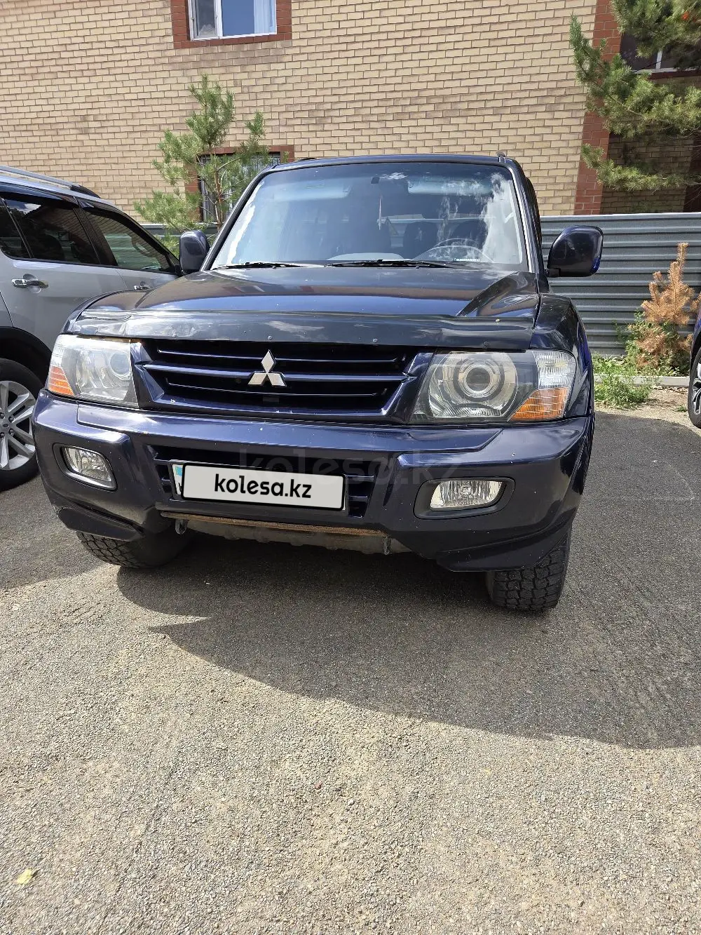 Mitsubishi Montero, 2002