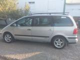 Volkswagen Sharan 2001 годаfor2 750 000 тг. в Уральск – фото 4