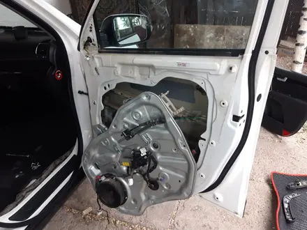 Kia Sorento 2014 года за 7 000 000 тг. в Алматы – фото 12