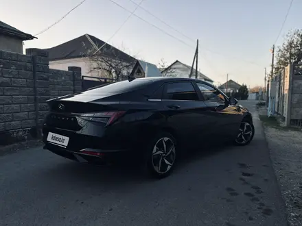 Hyundai Elantra 2021 года за 9 500 000 тг. в Тараз – фото 3