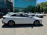 Hyundai Elantra Luxe 2024 года за 9 300 000 тг. в Алматы – фото 3