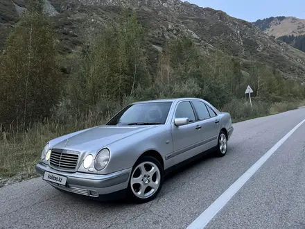 Mercedes-Benz E 320 1998 года за 3 400 000 тг. в Алматы – фото 7