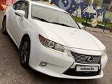 Lexus ES 250 2013 года за 12 500 000 тг. в Алматы – фото 2