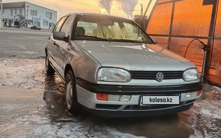 Volkswagen Golf 1994 годаүшін2 000 000 тг. в Тараз