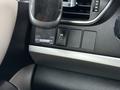 Toyota Camry 2016 годаүшін8 800 000 тг. в Атырау – фото 15