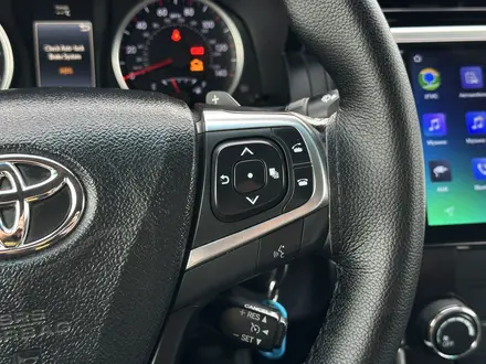 Toyota Camry 2016 года за 8 800 000 тг. в Атырау – фото 20