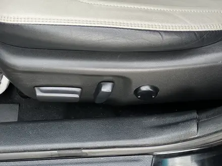 Toyota Camry 2016 года за 8 800 000 тг. в Атырау – фото 10