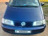 Volkswagen Sharan 1998 годаүшін1 100 000 тг. в Уральск