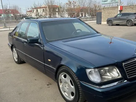Mercedes-Benz S 320 1998 года за 3 100 000 тг. в Алматы – фото 2