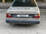 Mercedes-Benz E 230 1988 года за 650 000 тг. в Караганда