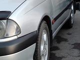 Toyota Avensis 2000 года за 1 700 000 тг. в Алматы – фото 2