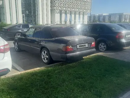 Mercedes-Benz E 230 1992 года за 1 600 000 тг. в Туркестан – фото 3