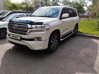 Toyota Land Cruiser 2017 годаүшін30 200 000 тг. в Усть-Каменогорск