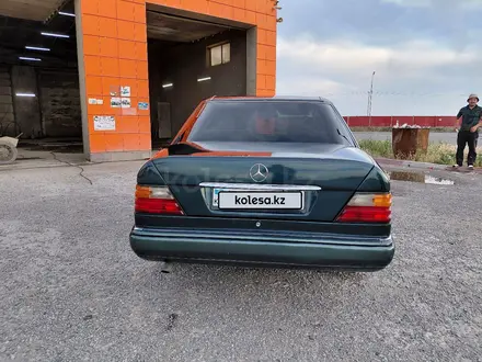 Mercedes-Benz E 200 1994 года за 1 450 000 тг. в Шымкент – фото 7