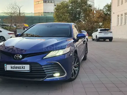 Toyota Camry 2021 года за 16 000 000 тг. в Астана – фото 2