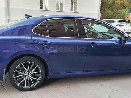 Toyota Camry 2021 года за 16 000 000 тг. в Астана – фото 5