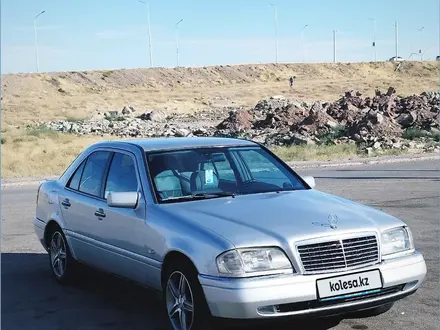 Mercedes-Benz C 220 1994 года за 1 900 000 тг. в Тараз