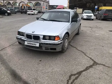 BMW 323 1993 года за 1 050 000 тг. в Атырау