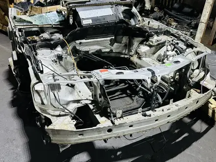 W140 ланжерон телевизор за 50 000 тг. в Алматы