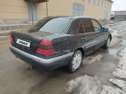 Mercedes-Benz C 200 1994 года за 1 400 000 тг. в Астана – фото 4