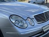 Mercedes-Benz E 240 2002 годаүшін5 800 000 тг. в Караганда – фото 4