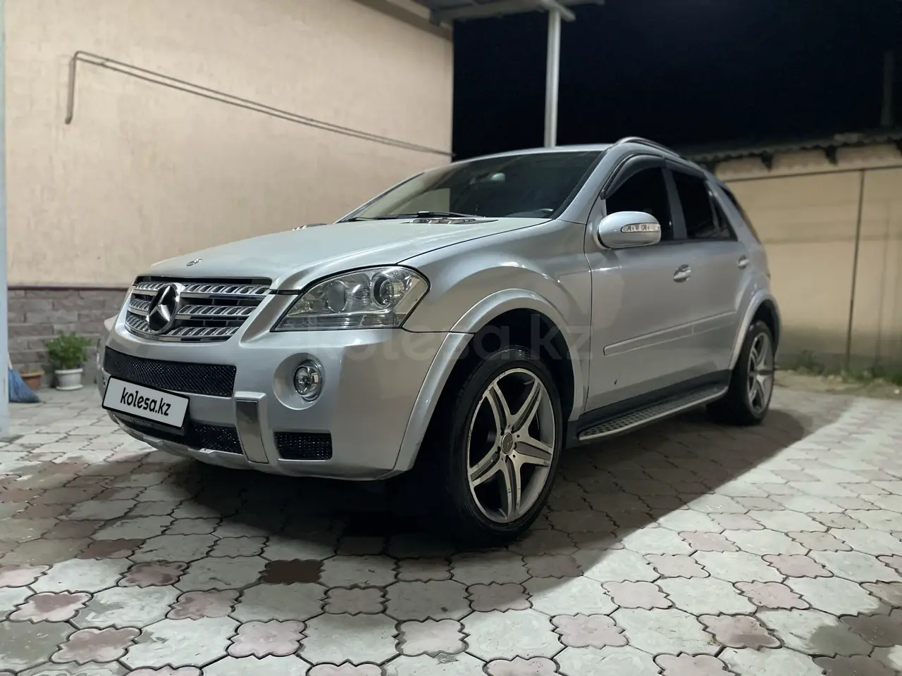 Mercedes-Benz M-Class, 2005
