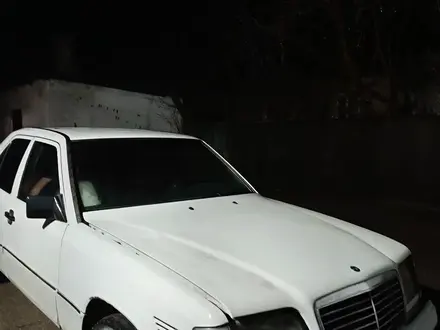 Mercedes-Benz E 250 1994 года за 1 700 000 тг. в Караганда – фото 3