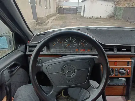 Mercedes-Benz E 250 1994 года за 1 700 000 тг. в Караганда – фото 7