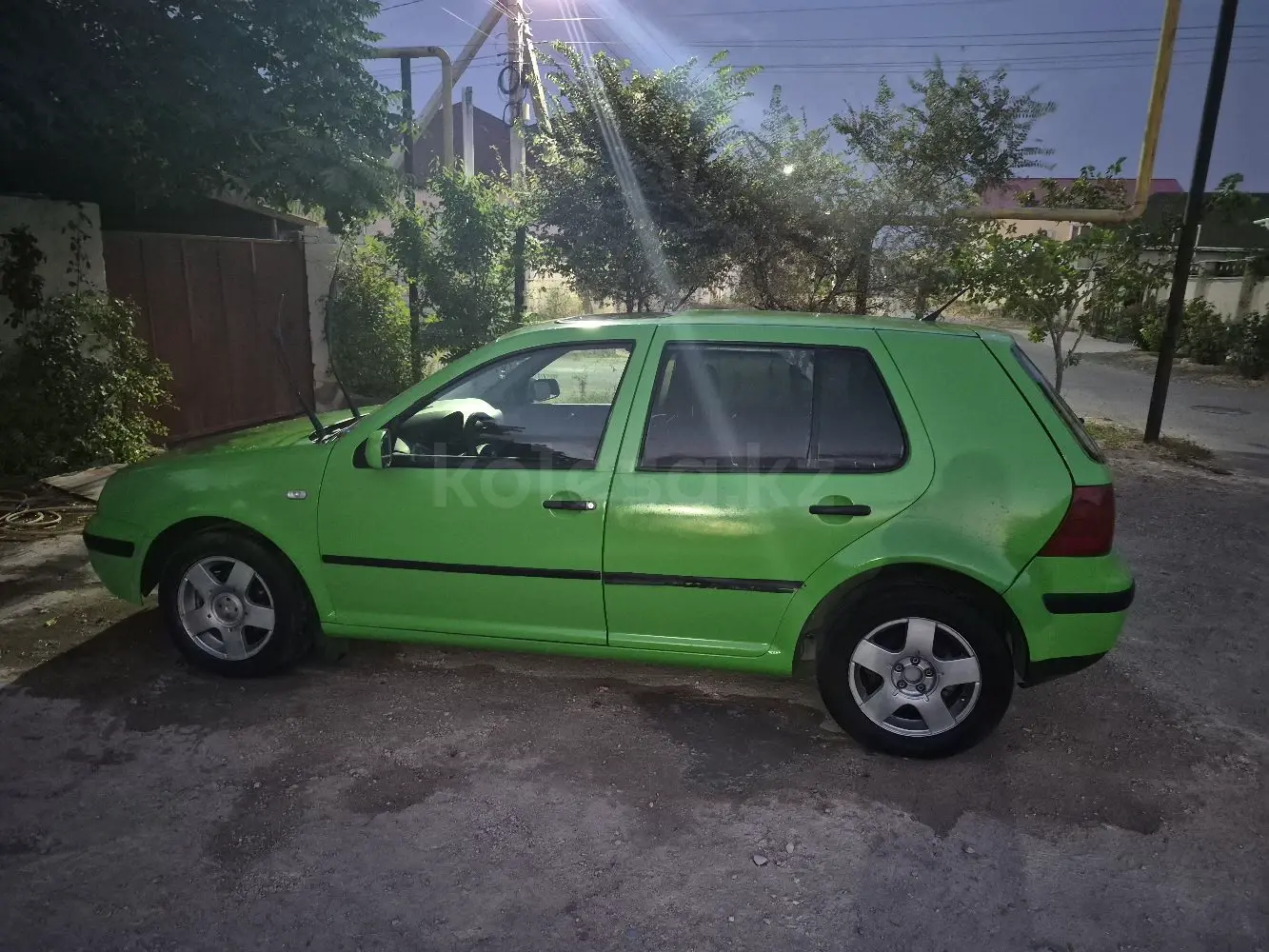 Volkswagen Golf, 1998
