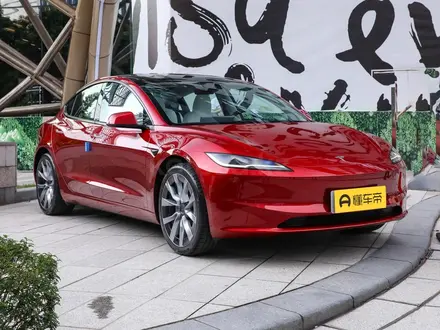 Tesla Model 3 2024 года за 17 390 000 тг. в Алматы – фото 3