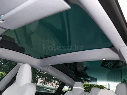 Tesla Model 3 2024 года за 17 390 000 тг. в Алматы – фото 14
