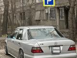 Mercedes-Benz E 320 1993 года за 5 300 000 тг. в Алматы – фото 2