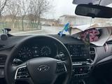 Hyundai Accent 2020 года за 8 100 000 тг. в Актау – фото 5