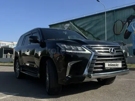 Lexus LX 570 2017 года за 44 500 000 тг. в Алматы