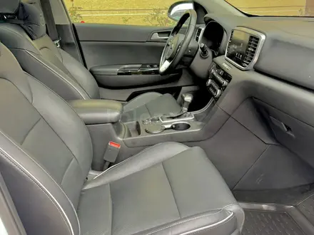 Kia Sportage 2021 года за 10 800 000 тг. в Алматы – фото 8