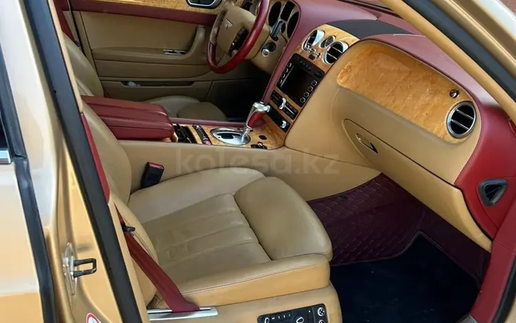 Bentley Continental Flying Spur 2005 года за 18 000 000 тг. в Актау