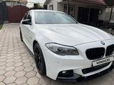 BMW 520 2013 года за 10 700 000 тг. в Алматы – фото 2
