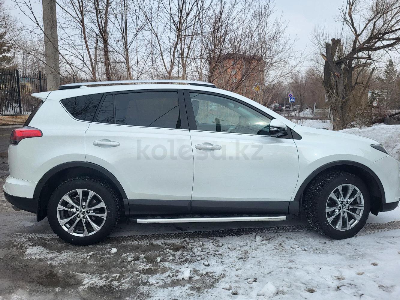 Toyota RAV4 2018 г.