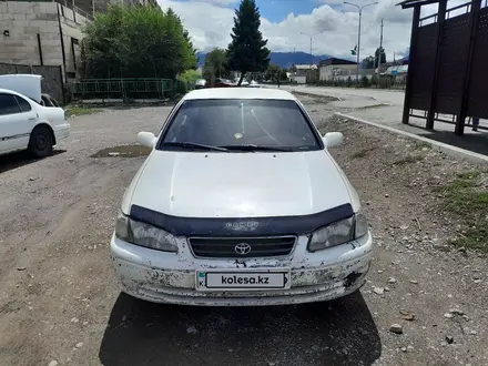 Toyota Camry 2001 года за 2 900 000 тг. в Алматы – фото 7