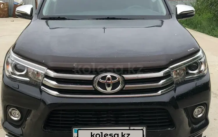 Toyota Hilux 2017 годаfor14 000 000 тг. в Атырау