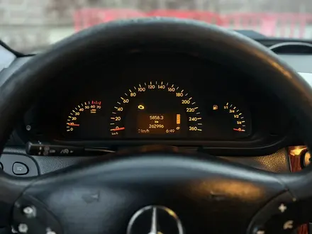 Mercedes-Benz C 180 2002 года за 2 600 000 тг. в Алматы – фото 26