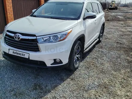 Toyota Highlander 2016 года за 15 900 000 тг. в Астана – фото 2