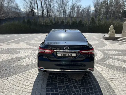 Toyota Camry 2023 года за 15 100 000 тг. в Алматы – фото 9