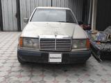 Mercedes-Benz E 230 1991 года за 640 000 тг. в Алматы